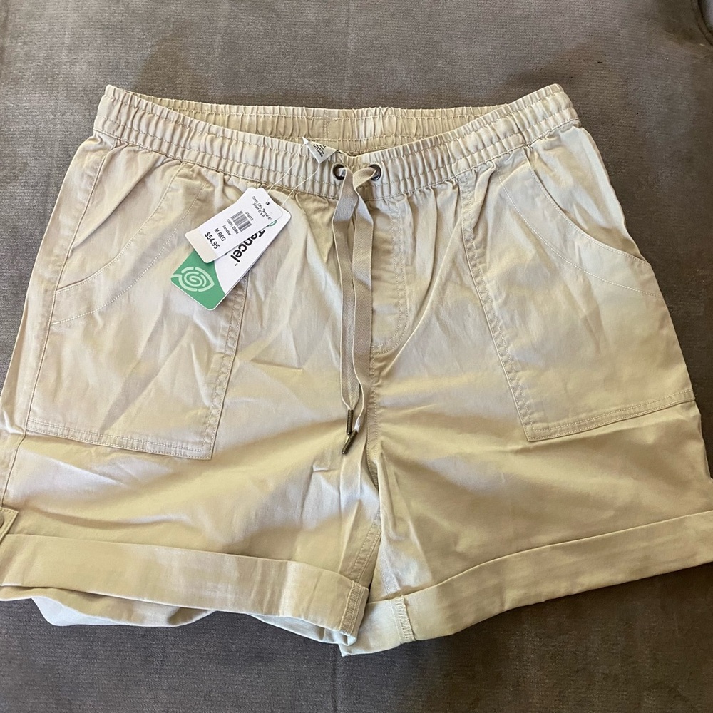 L.L Bean Tencel Short, never worn, tags still on, light khaki and Size medium.